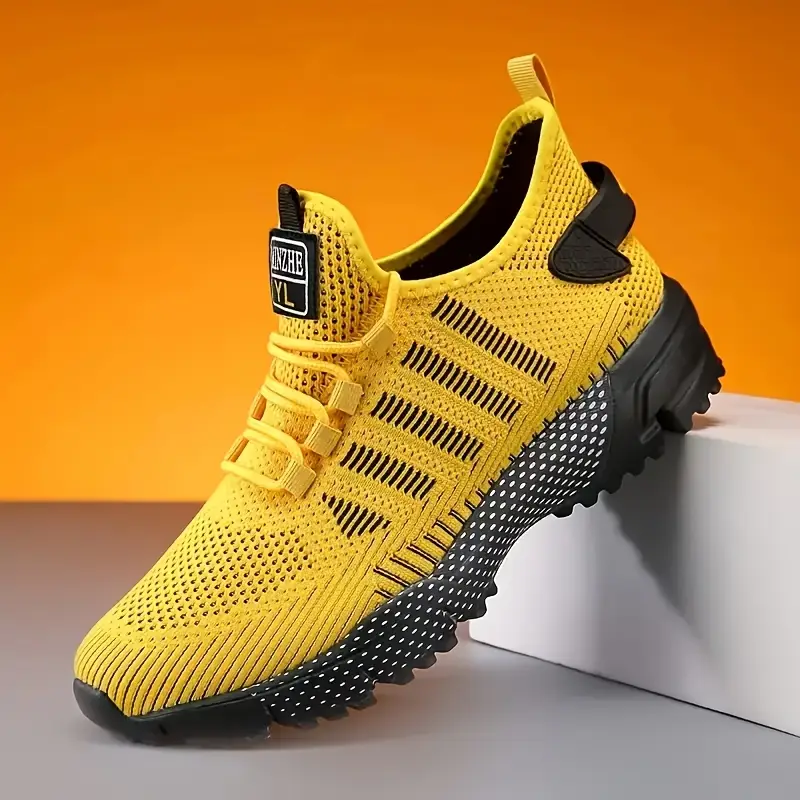 New 2025 Men Running Shoes Breathable Outdoor Sports Shoes Lightweight Sneakers for Men Comfortable Athletic Training Footwear